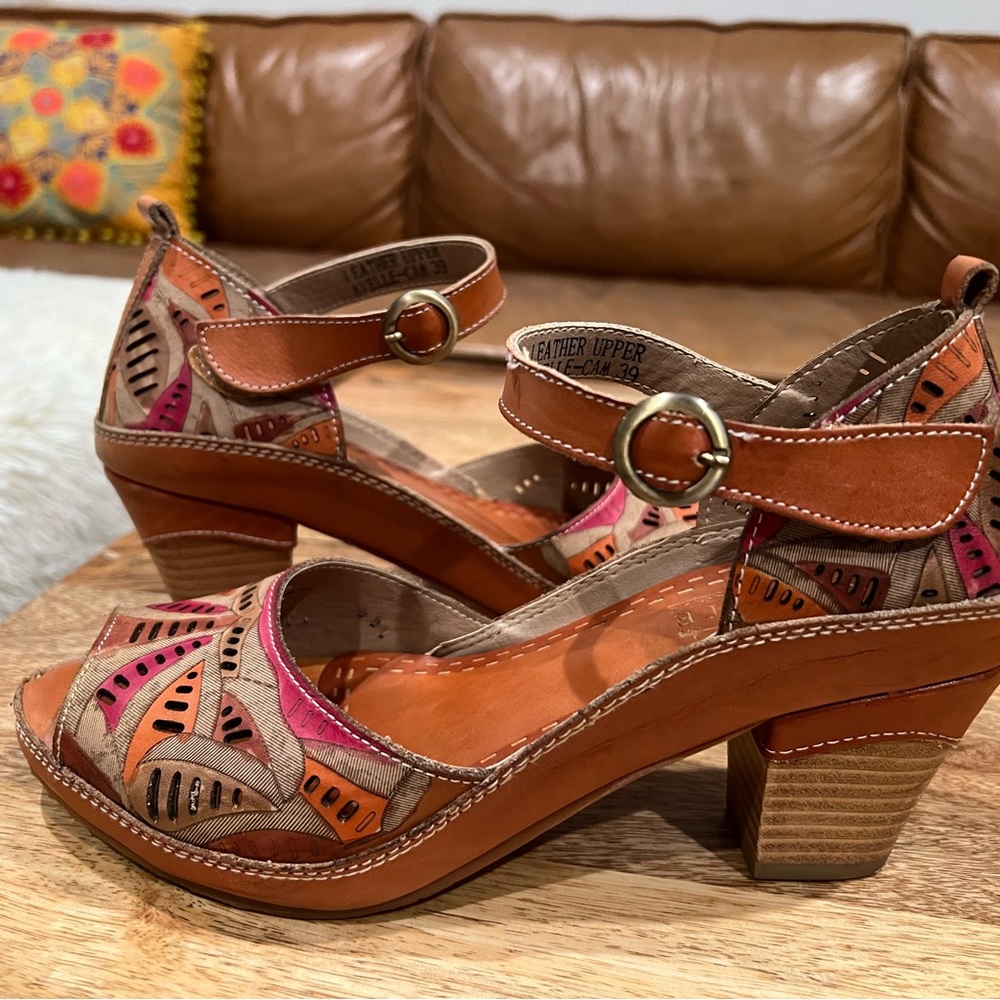 L’artiste Women’s super cute and colorful peep toe Heels size 39